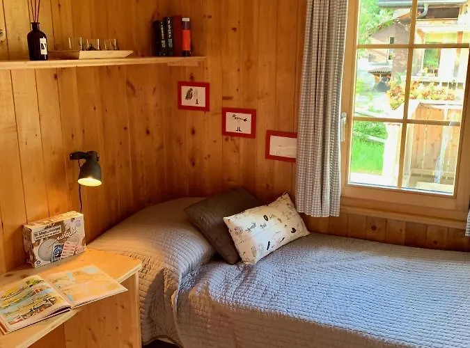 蝴蝶小屋酒店 阿德尔博登